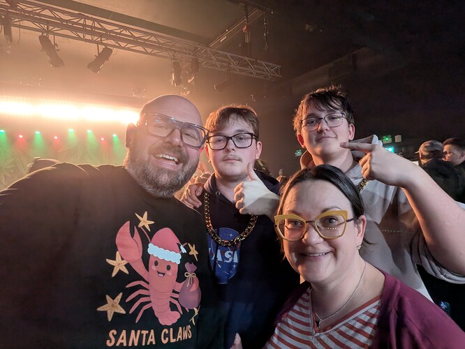 PXL_20251220_221947478.NIGHT