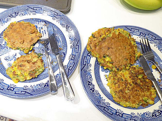 corn-courgette-fritters